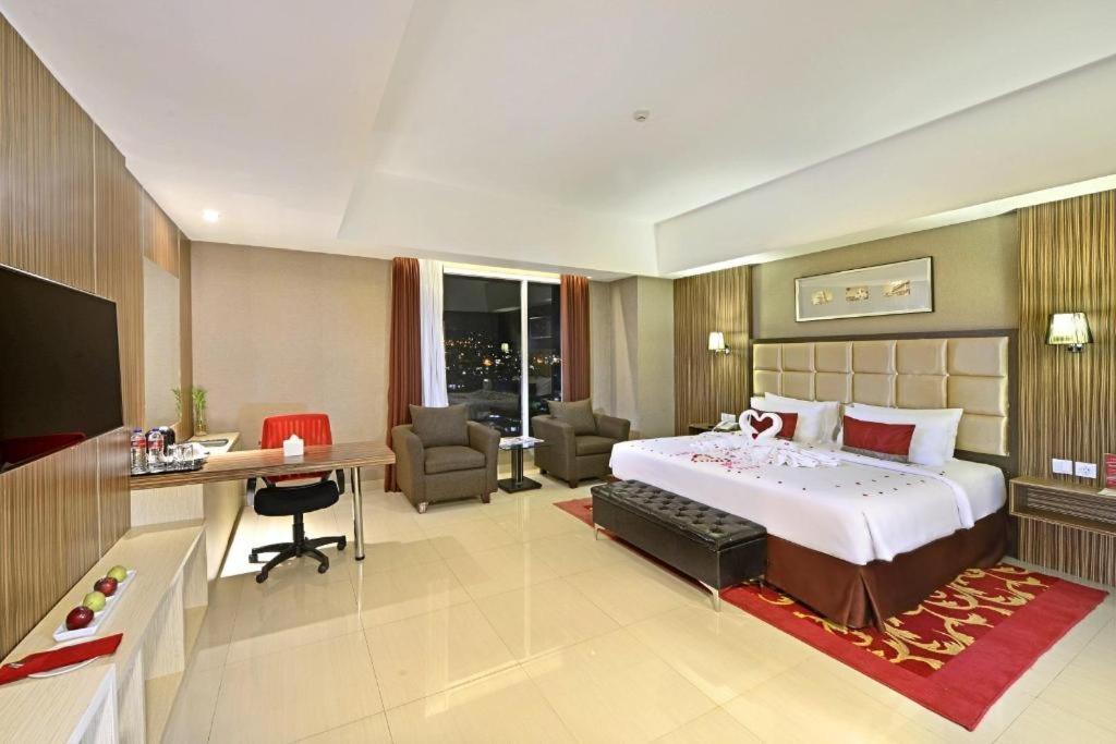 Travello Hotel Бандунг Екстериор снимка